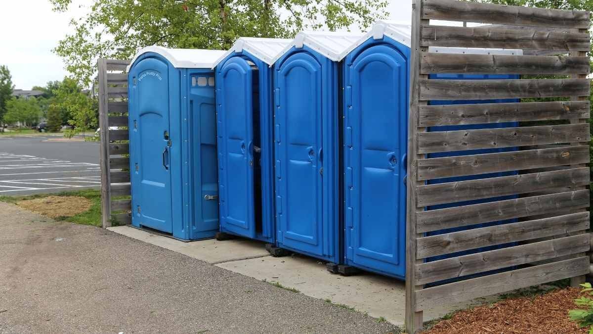 Porta Potty Rental Pros - Trusted Porta Potty Services in Buena Vista, TN, 38318